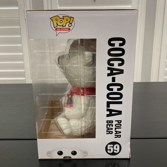 Funko Coca Cola Polar Bear Super Sized 10" POP! Vinyl Figure Limited Edition - Picture 4 of 13